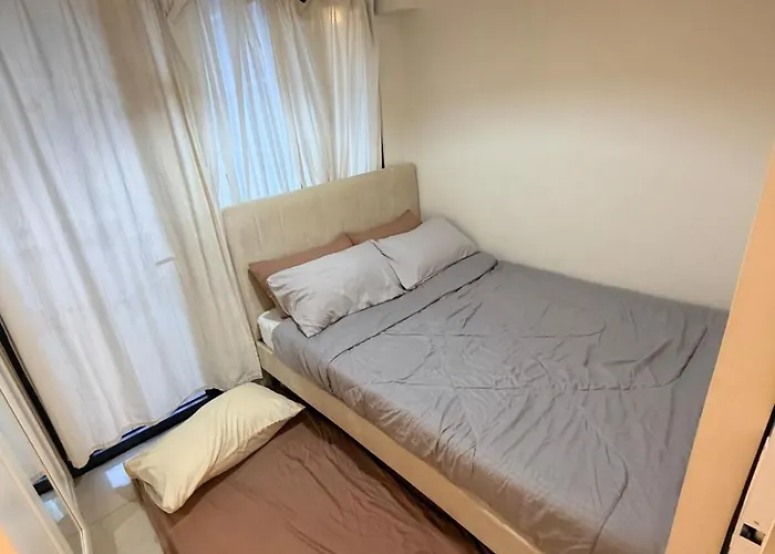 Modern Staycation Near Moa & Naia With Ps4, Netflix, Wi-fi Apartment *