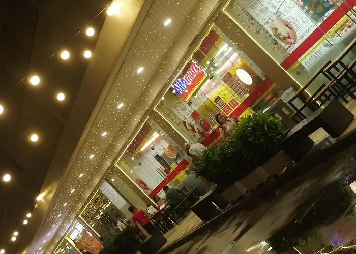 Modern Staycation Near Moa & Naia With Ps4, Netflix, Wi-fi * Manila