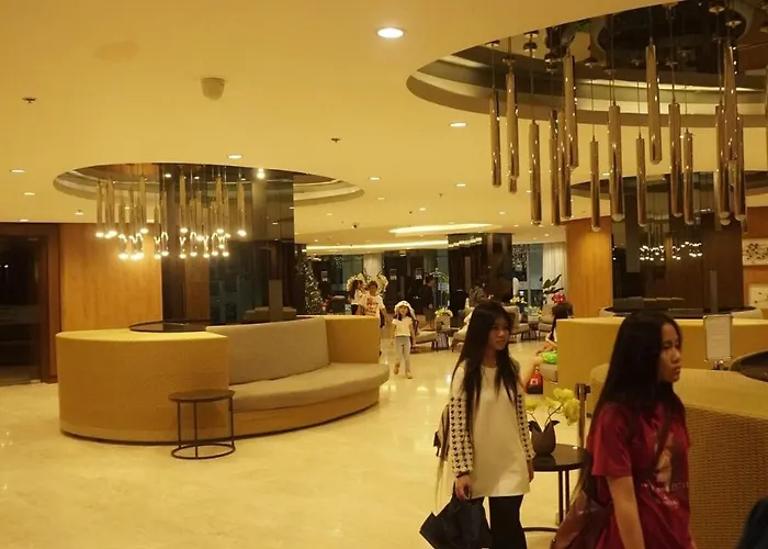 Modern Staycation Near Moa & Naia With Ps4, Netflix, Wi-fi Apartment