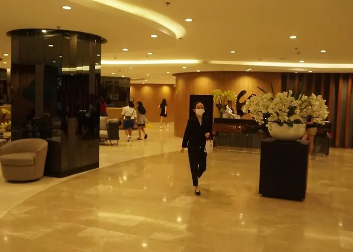Modern Staycation Near Moa & Naia With Ps4, Netflix, Wi-fi Apartment *