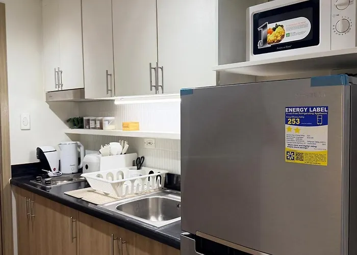 Modern Staycation Near Moa & Naia With Ps4, Netflix, Wi-fi * Manila